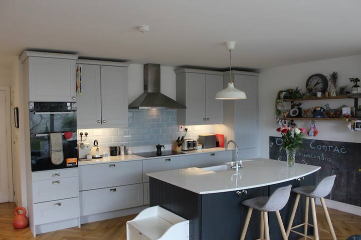 Drumcondra Cosy gallery image 2