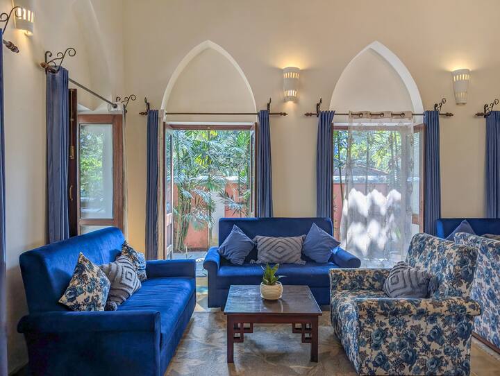 Living room image 9