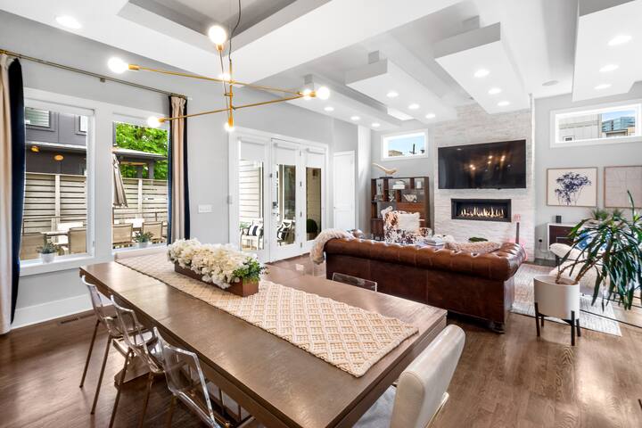 Luxe Modern Home Close to Broadway & the Gulch gallery image 4