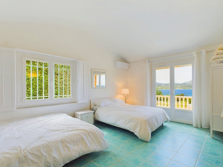 Bedroom 2 has an office space and two double beds and is fully airconditioned with French doors onto the main terrace with sea  views. It has 2 wardrobes.