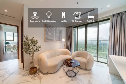 Sunset glow 2BR on high floor with river views