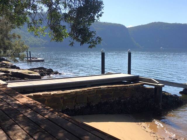 Oxley Boatshed . A Classic Hawkesbury Boatshed gallery image 2