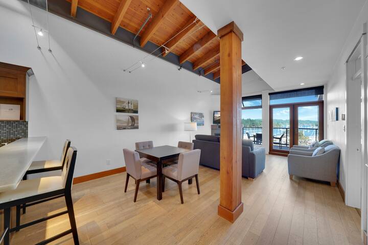 2 Bedroom/2 Bath Apartment on Salt Spring Island gallery image 3