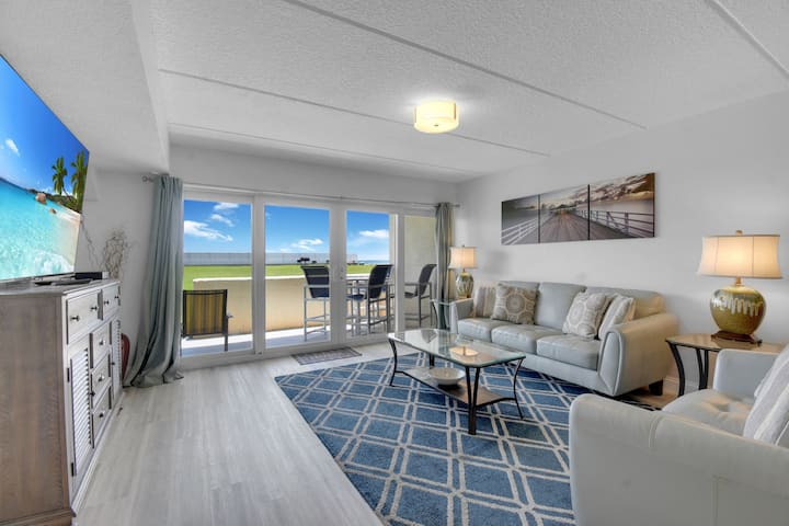 4ocean Front Condo With Pool Unit 4 - St. Augustine Beach, FL