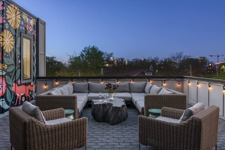 Sunny Modern Oasis • Pool, Hot Tub, FirePit, Grill gallery image 2