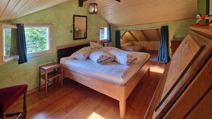 1 manželská posteľ 160 x 200