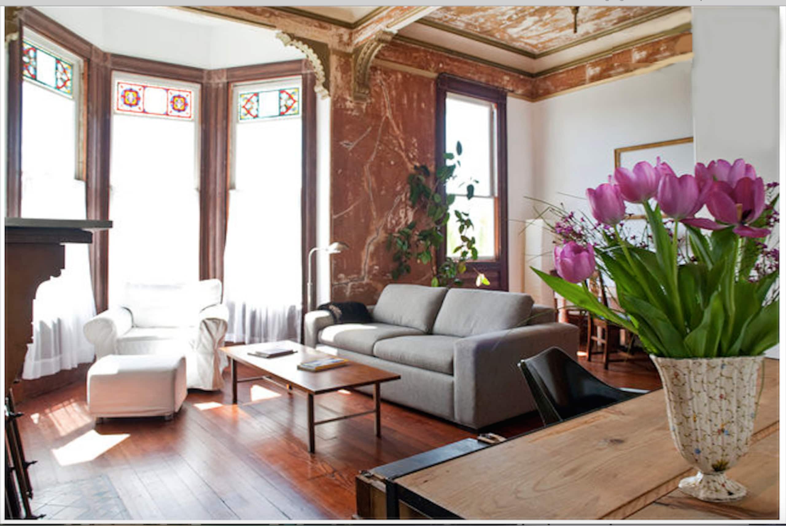 Home in San Francisco · ★4.98 · 1 bedroom · 1 bed · 1 bath - Image 3