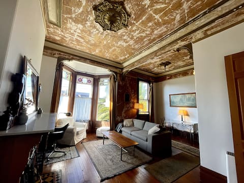 Top Airbnb: 1886 Victorian on a Quiet Street in a great area! in Hayes Valley
