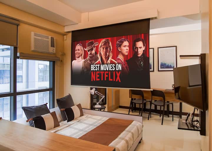 Max Dwell BGC: Creative Space with 84" Cinema