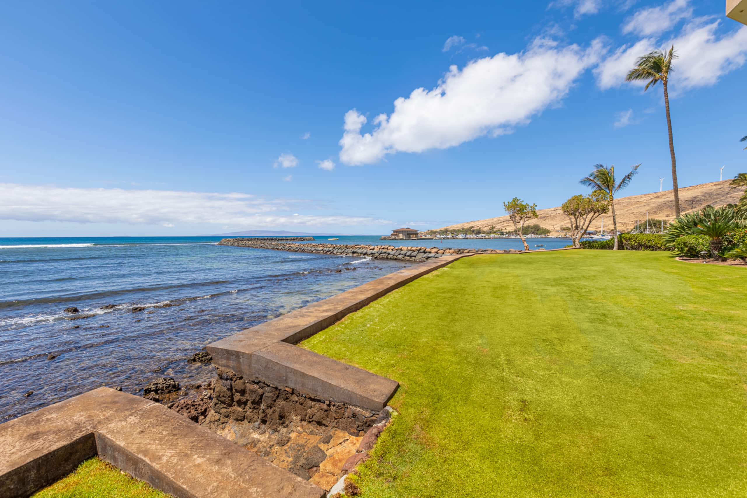 Condo in Wailuku · ★4.83 · 2 bedrooms · 2 beds · 2 baths - Image 43