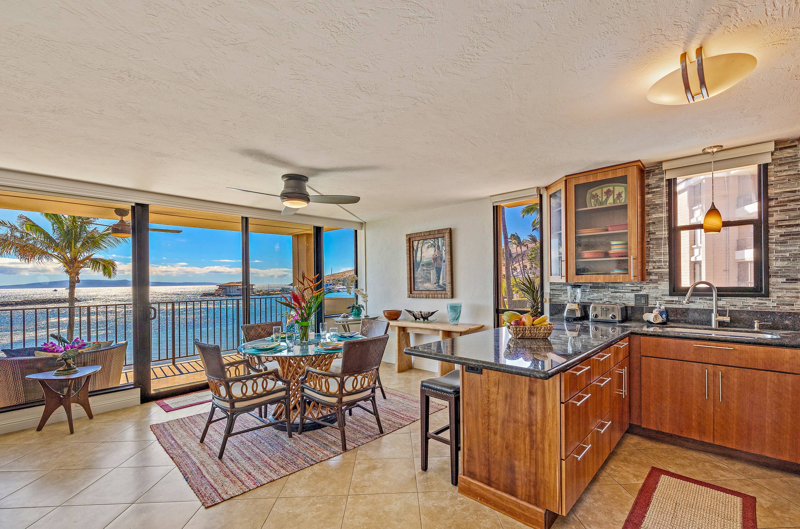 Condo in Wailuku · ★4.83 · 2 bedrooms · 2 beds · 2 baths - Image 14