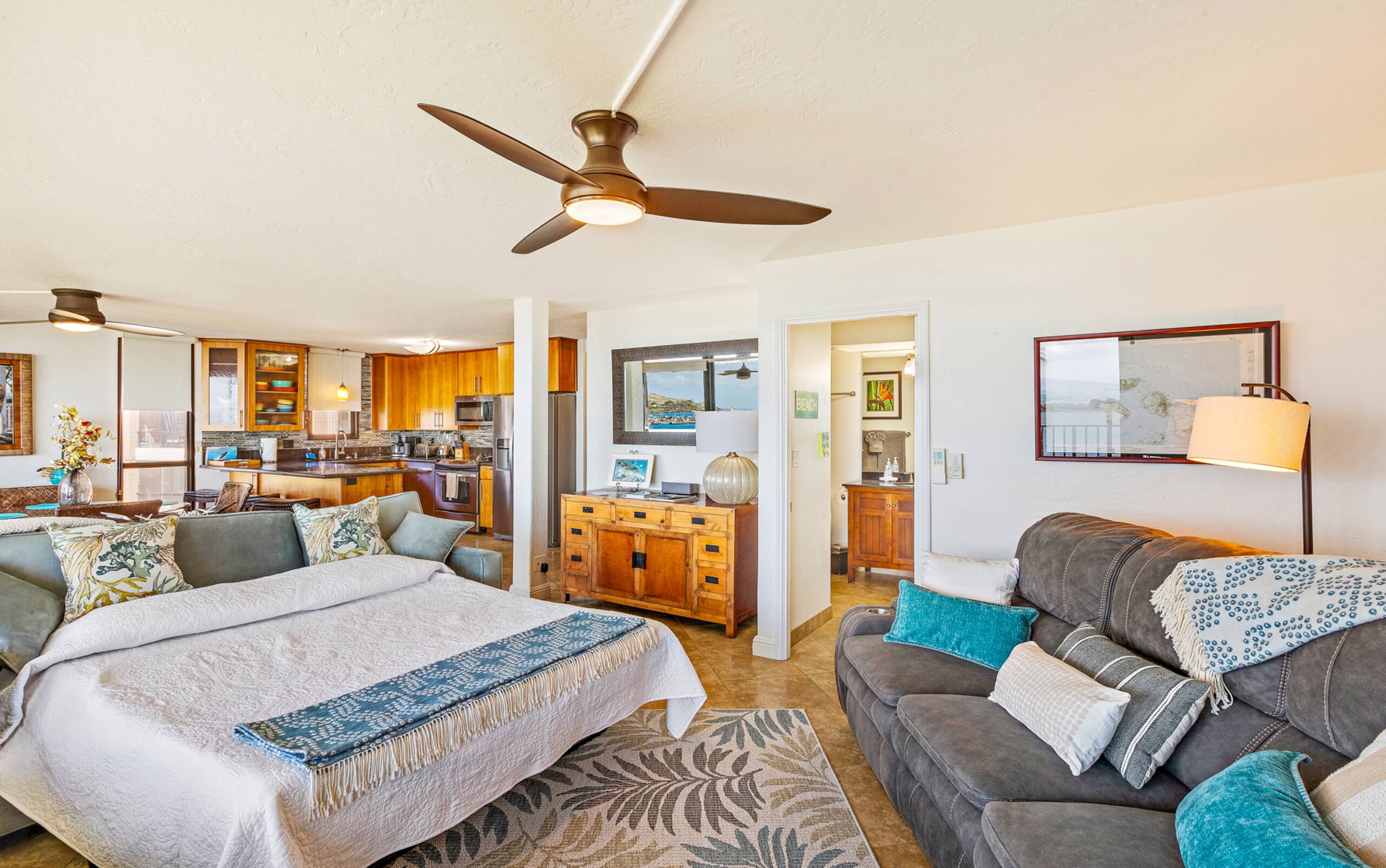 Condo in Wailuku · ★4.83 · 2 bedrooms · 2 beds · 2 baths - Image 8