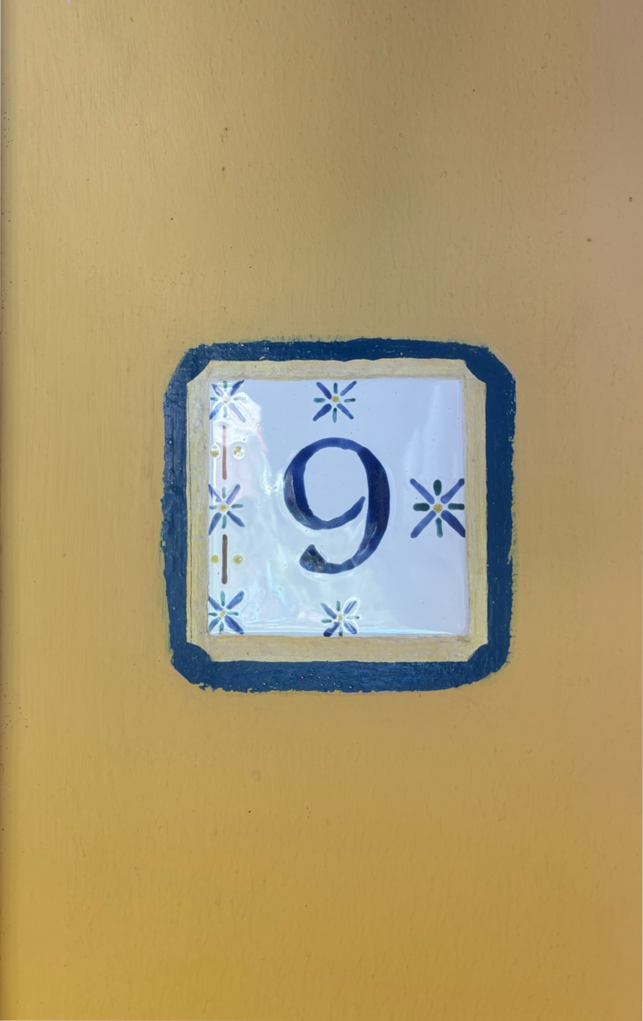 Schlafzimmer 9