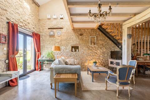 Charming cottage in Périgord with private spa