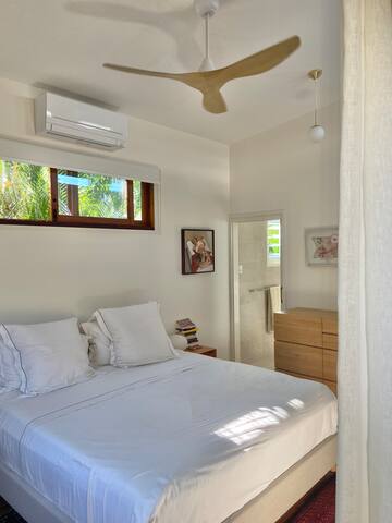 The Little Green House By the Sea gallery image 2