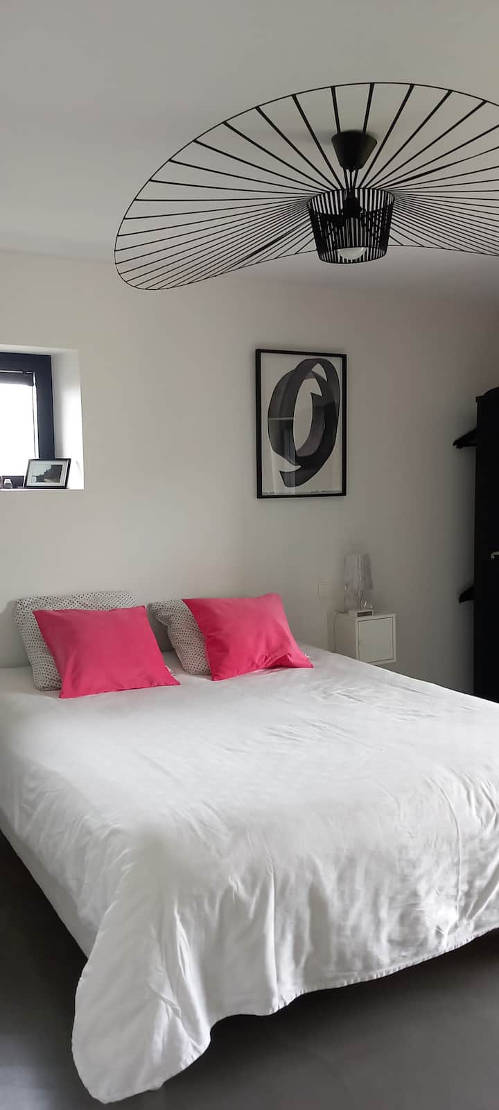 Spavaća soba u prizemlju sa spojenom kupaonicom