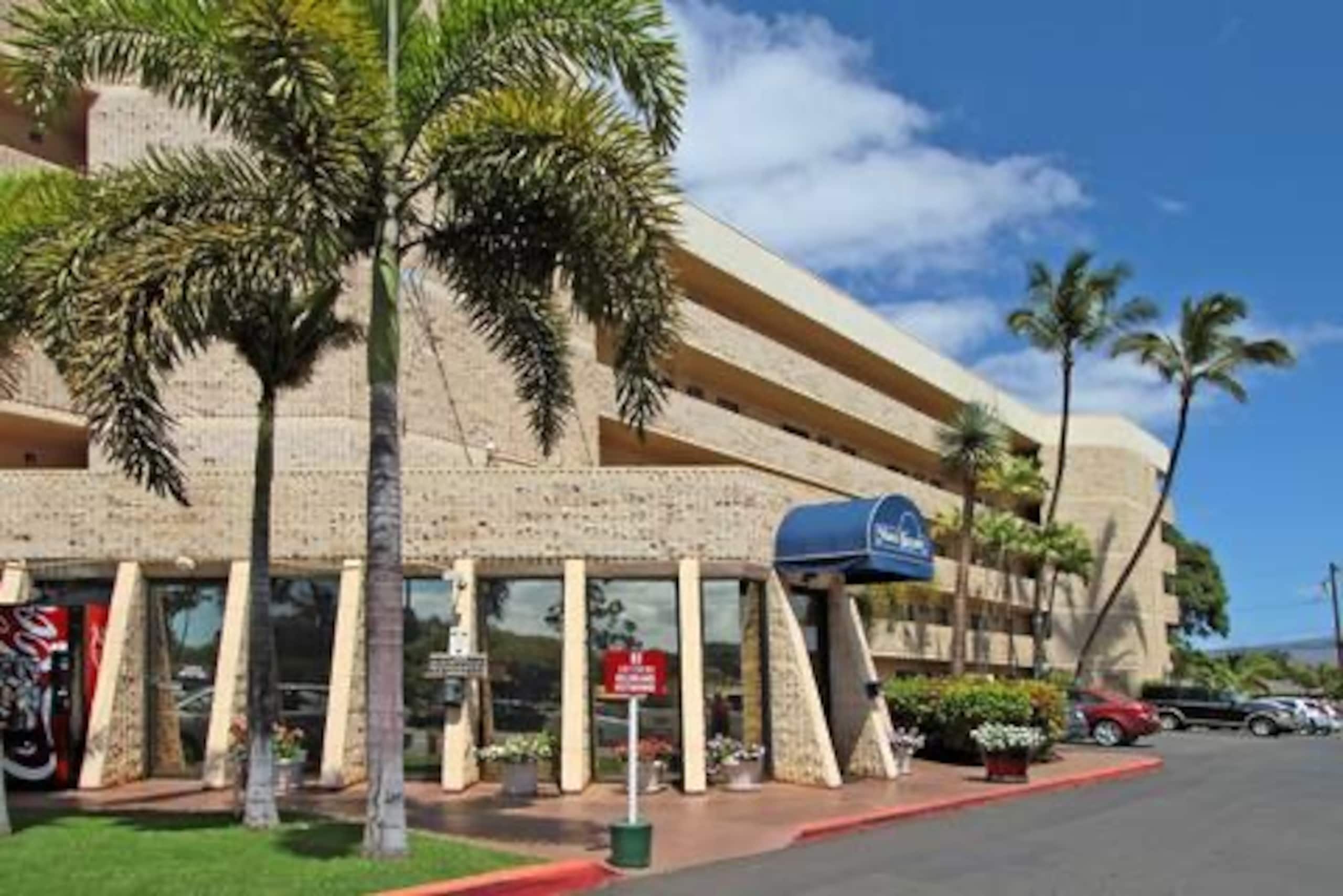 Condo in Kihei · ★4.9 · 2 bedrooms · 4 beds · 2 private baths - Image 19