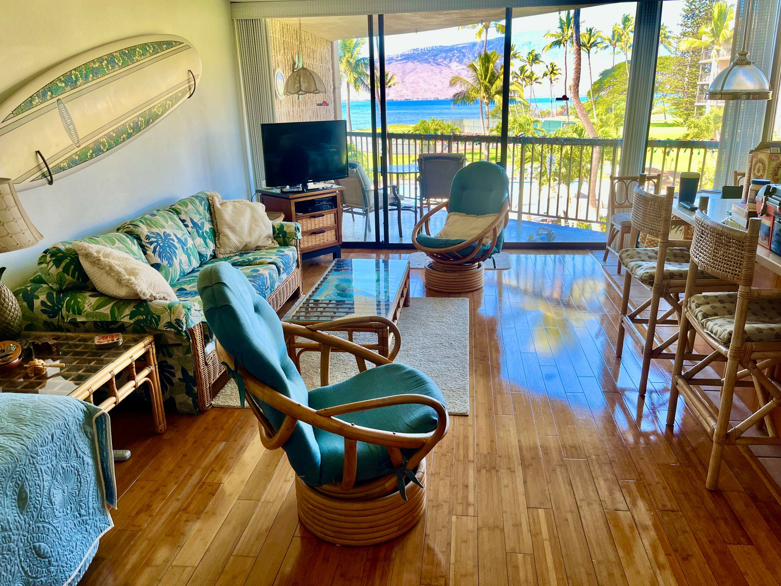 Condo in Kihei · ★4.9 · 2 bedrooms · 4 beds · 2 private baths - Image 2
