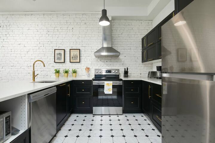 Dreamy Loft Plateau: Spacious 3BR full equipped gallery image 4