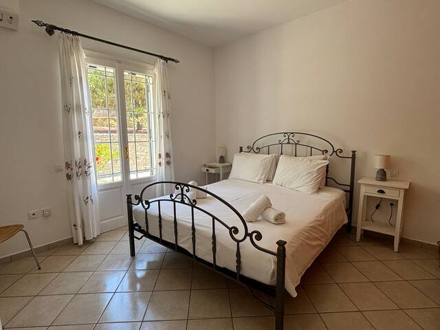 Beachfront Villa Santa Marina-6 bedrooms gallery image 4