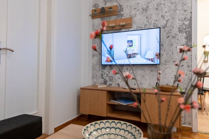 MEDLUXE SMART ACROPOLIS VACATION! gallery image 2