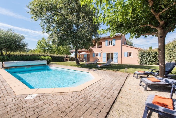 Villa Marguerite Met Privézwembad - Salavas