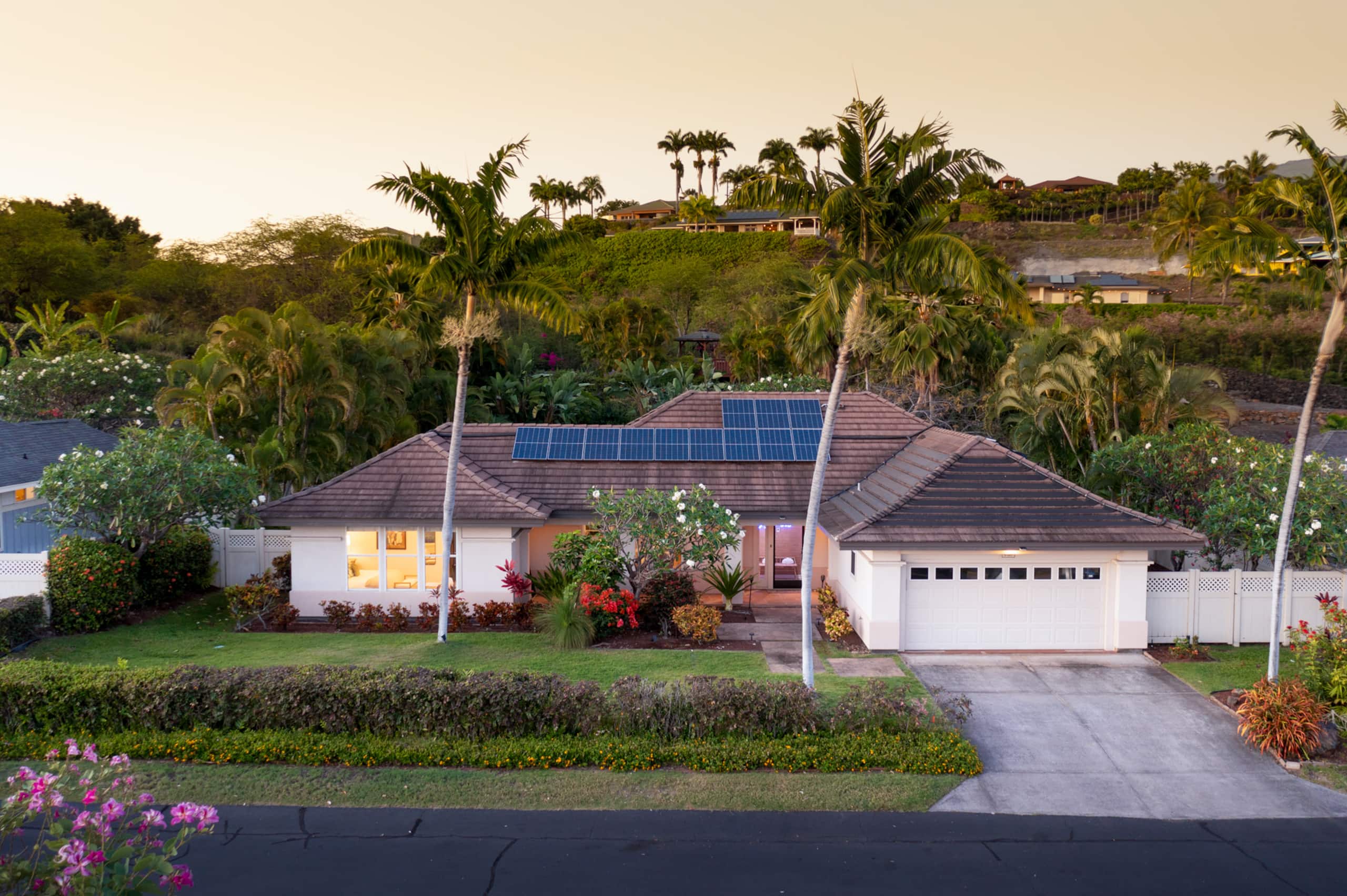 Home in Kailua-Kona · ★4.96 · 3 bedrooms · 4 beds · 2.5 baths - Image 27