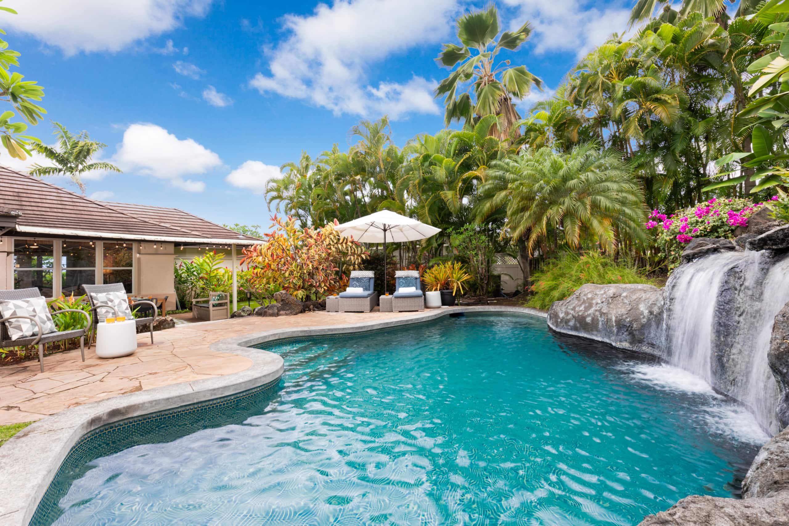 Home in Kailua-Kona · ★4.96 · 3 bedrooms · 4 beds · 2.5 baths - Image 35