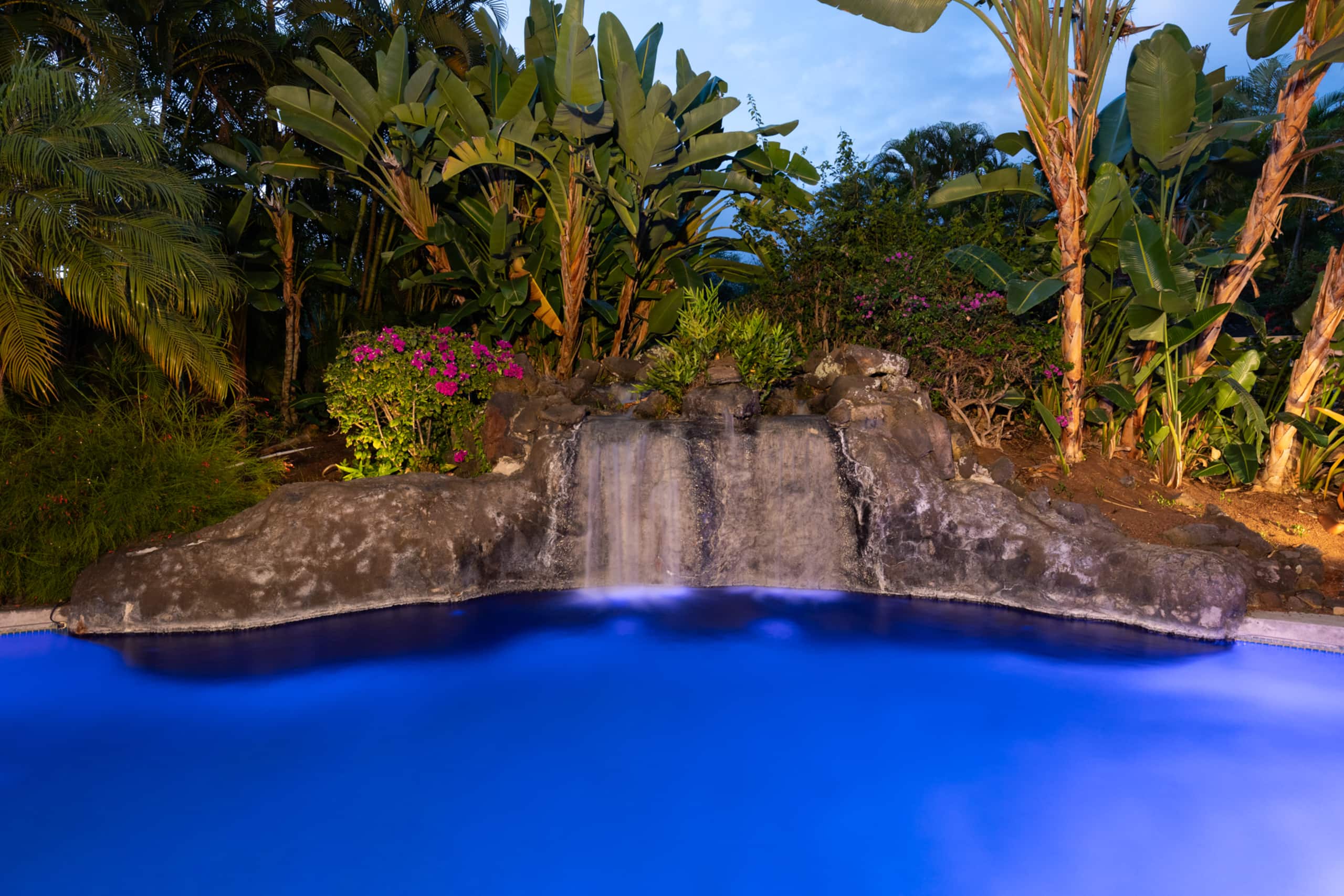 Home in Kailua-Kona · ★4.96 · 3 bedrooms · 4 beds · 2.5 baths - Image 37