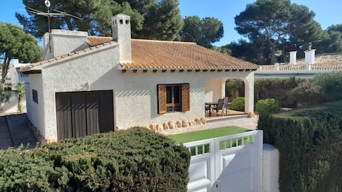 Top Airbnb: J2, Cabo Roig 2 Bed Mediterranean style Villa in Orihuela