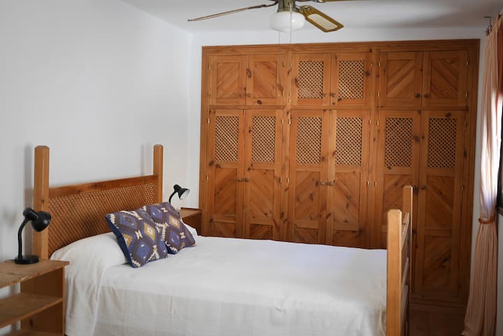 غرفة النوم 1