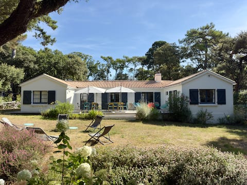 Family home, Bois de la Chaise, 50 m from the beach