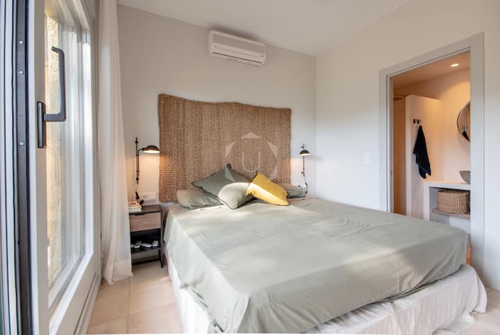 Schlafzimmer 1