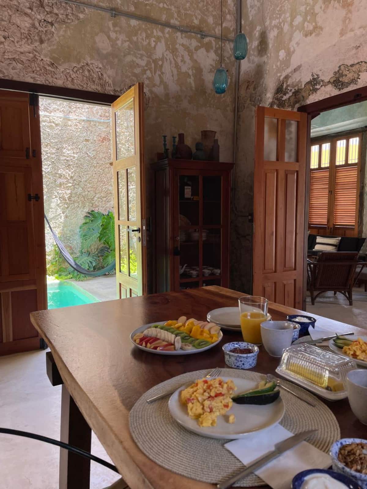 Casa Zotz, ancient stone sanctuary with lap pool in Campeche walled city — Casonas MX — photo 34