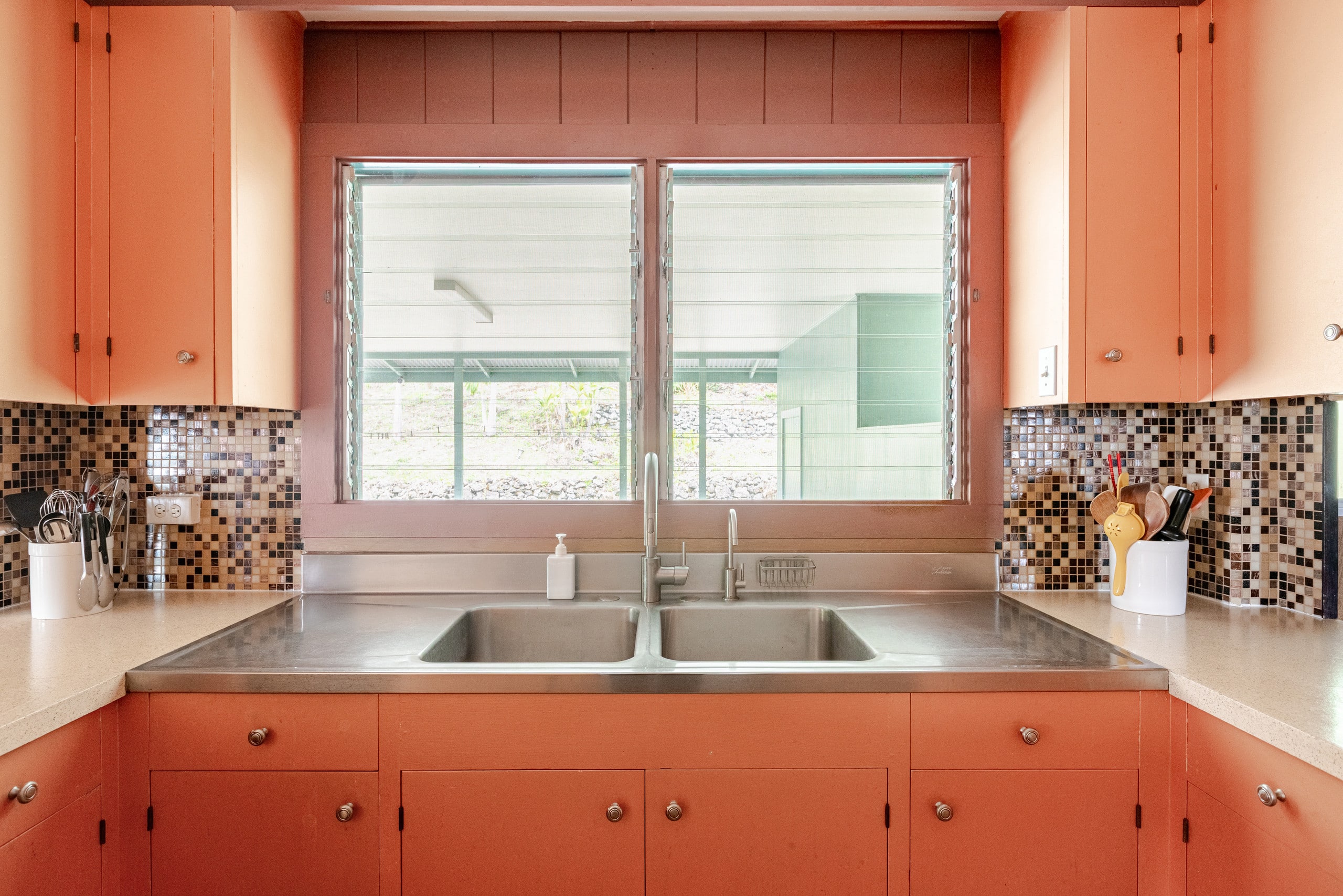 Home in Kailua-Kona · ★4.91 · 3 bedrooms · 3 beds · 2 baths - Image 25