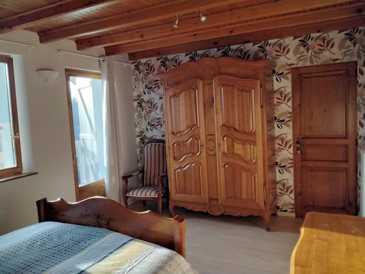 საძინებელი 1