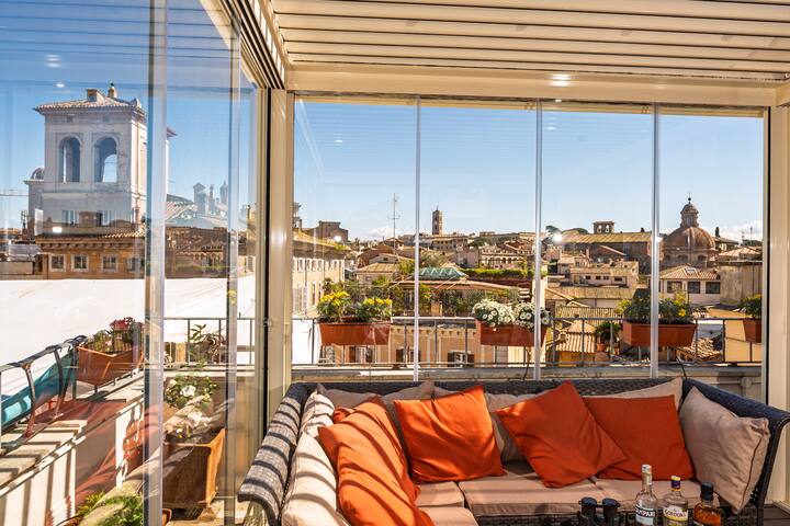 Center 4 BR 3 BA, 2 terraces, winter garden, views gallery image 5