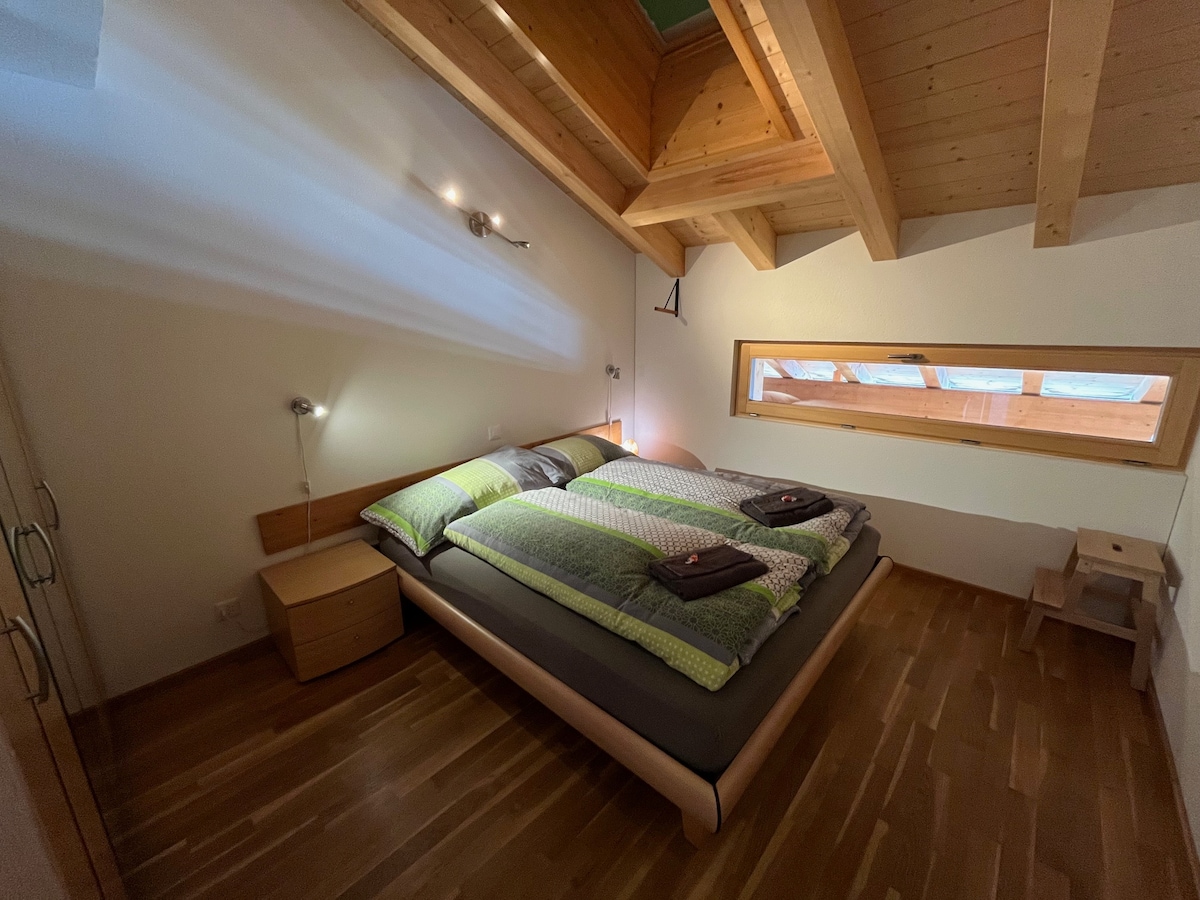 საძინებელი 1