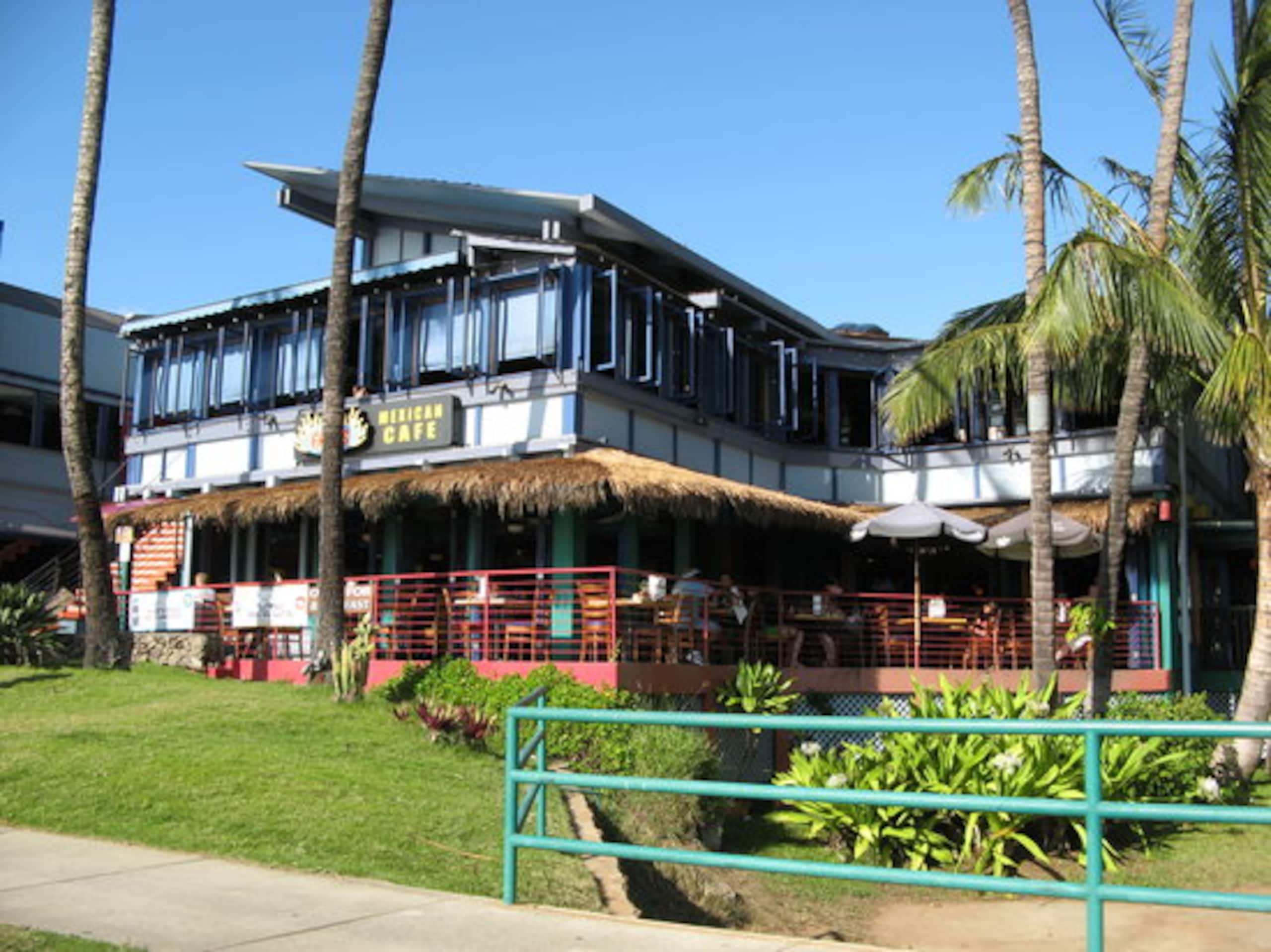 Condo in Kihei · ★4.79 · 2 bedrooms · 6 beds · 2 shared baths - Image 3