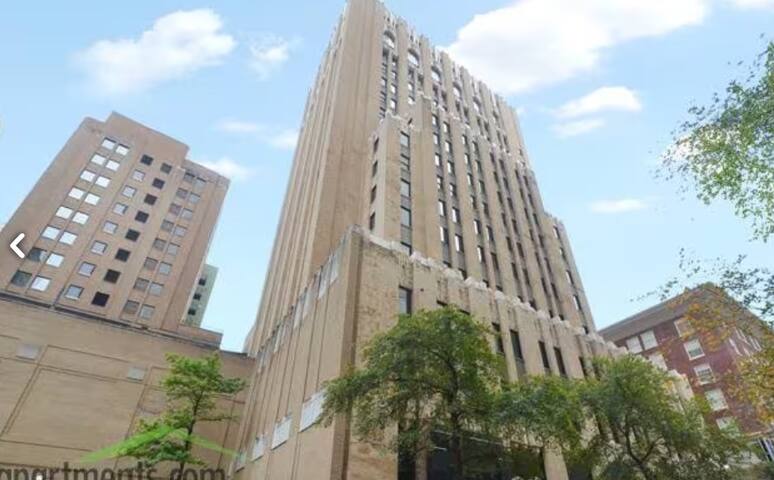 Luxury Suite in the Heart of Downtown