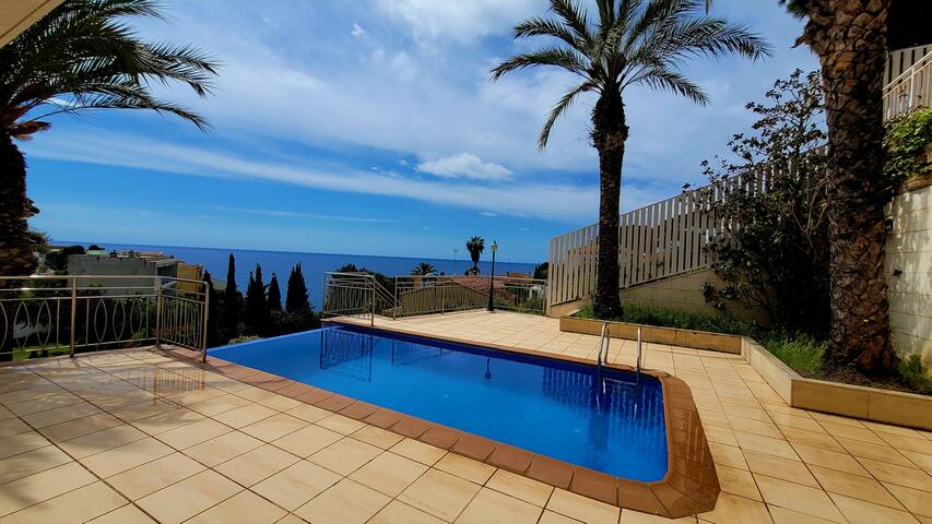 CostaBrava Beautiful house with pool with sea view