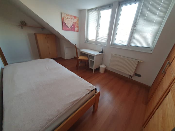 Gemütliches Zimmer In Hannover Mit Stellplatz - Hannover