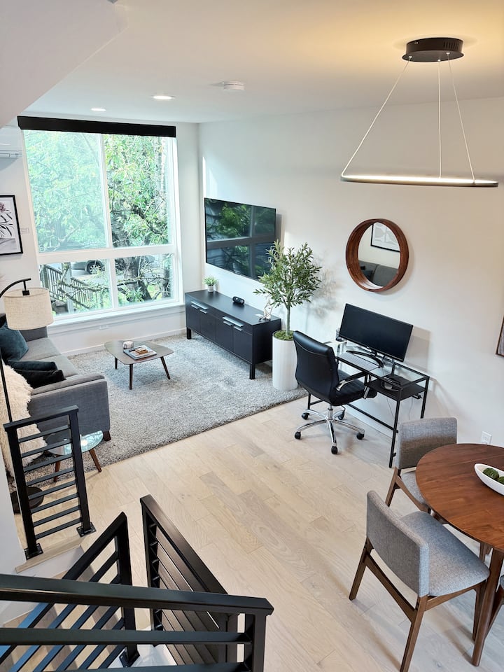 The Comforts Of Home In Capitol Hill - Seattle