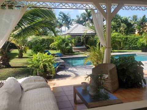 Beautiful Creole villa with pool