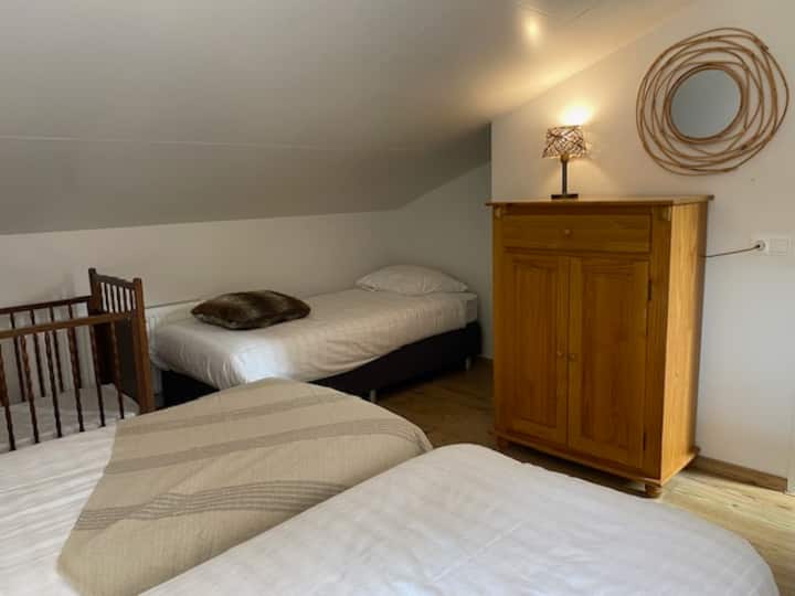 غرفة النوم 2