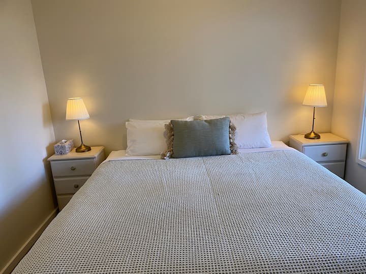 King bedroom - very comfortable with warm doona and extra blanket if needed