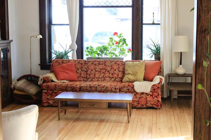 Garden Guesthouse - Viroqua, WI