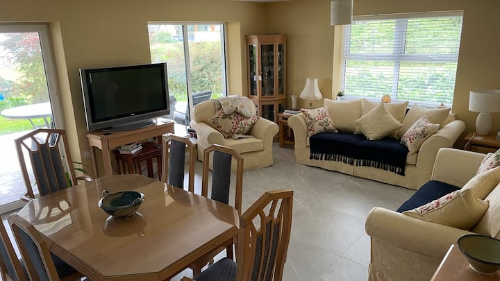 “The Undercroft” At Fairview Cottage, Ocean Views - Ballycastle