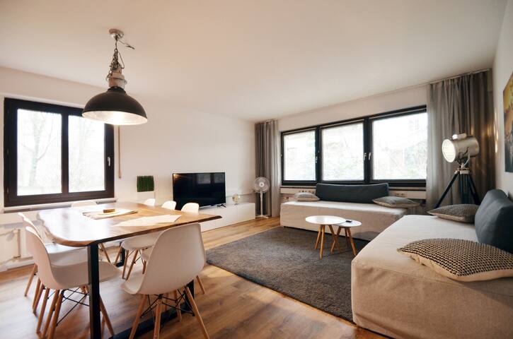“Bohemian Residency” (Central & Quiet) * * * * * gallery image 5