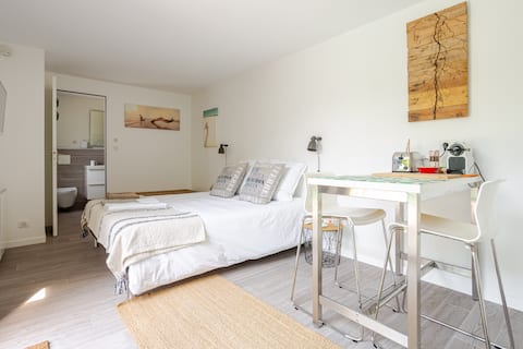 Studio with pool access